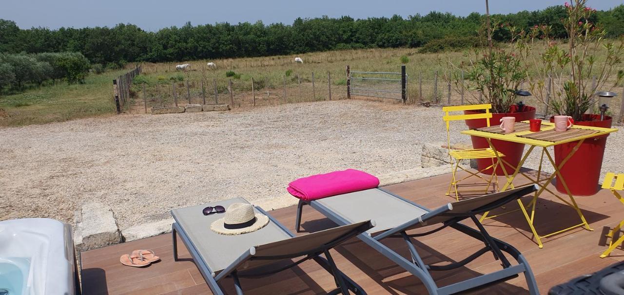 Le Cailar Les Bonbonnettes B&B 외부 사진